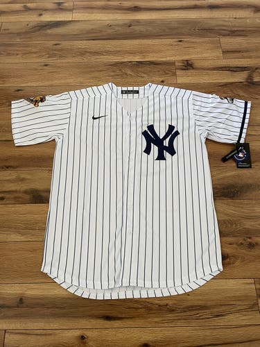 NEW Nike Derek Jeter Yankees Baseball Jersey - Medium