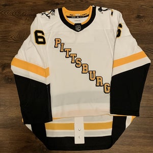 Autographed Adidas Marino Pittsburgh Penguins Reverse Retro NHL Hockey Jersey 52