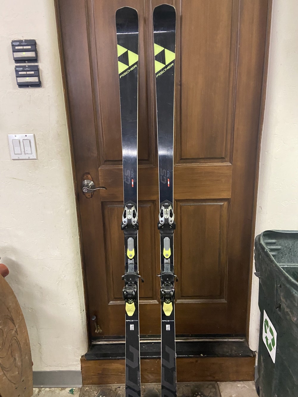 Mens Fischer Racing RC4 World Cup GS Skis with Z20 bindings 