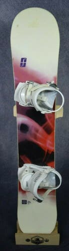 FORUM AURA SNOWBOARD SIZE 143 CM WITH UNION MEDIUM BINDINGS