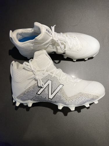 (New) New Balance Freeze - Size 9.5 (Mens / US)
