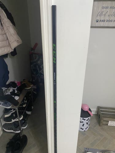 Senior Right Handed Mid Pattern Ribcor Trigger 5 Pro Hockey Stick