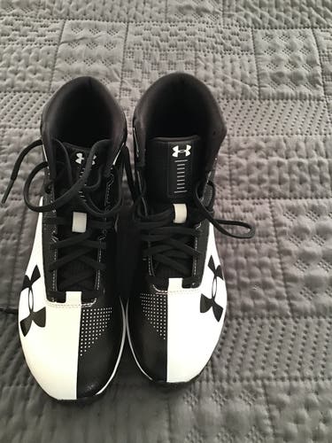 Brand new in box under armor renegade rm size 9