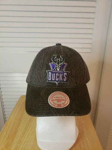 Milwaukee Bucks Mitchell&Ness Snapback Hat NBA