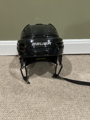 Black New Large Bauer Pro Stock Re-Akt Helmet