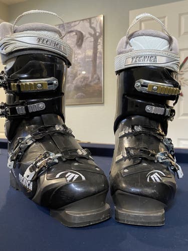 Ski Boots New Women's Tecnica All Mountain R Pro 70 Soft Flex