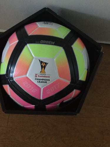 Nike ordem 4 soccer ball SZ5