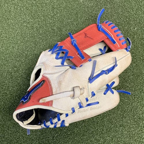 Mizuno Prospect Future (3704)
