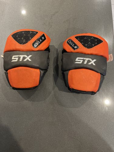 Used Medium STX Cell II Arm Pads