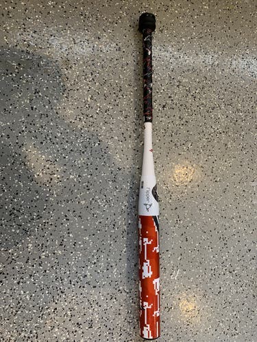 Used Slowpitch DeMarini (-7) 27 oz 34" Flipper Bat 34/27 FLS 18