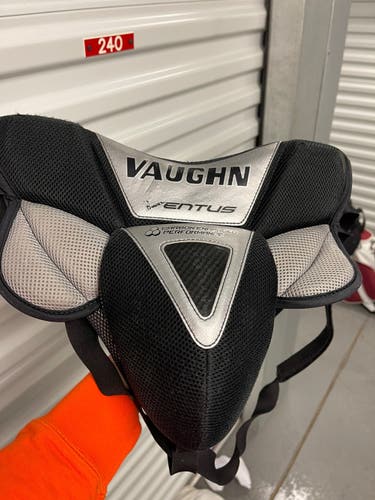 Used Vaughn Vaughn Ventus double cup