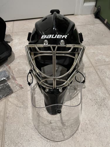 Black Senior Bauer  950X Goalie Mask Size M/L