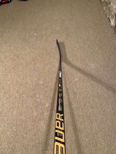 Senior Bauer Heel Pattern Two-piece Hockey Stick