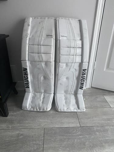 34 + 2” Vaughn Pro V Elite Goalie Leg Pads