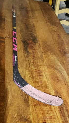 Hockey Stick Used Youth CCM Tacks 4052 Toe Pattern