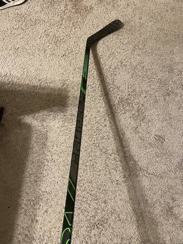 Bauer Vapor ADV dressed as Supreme ADV Pro Stock 95 Flex P92 RH