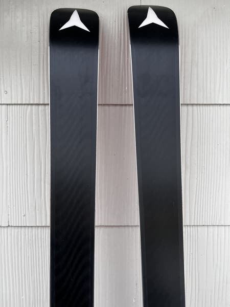 2017-2018 Atomic Redster G9 FIS men's 193 cm, 30m radius w/Atomic