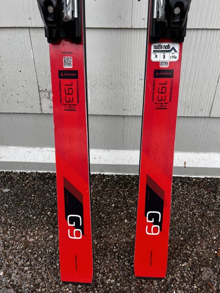 2017-2018 Atomic Redster G9 FIS men's 193 cm, 30m radius w/Atomic