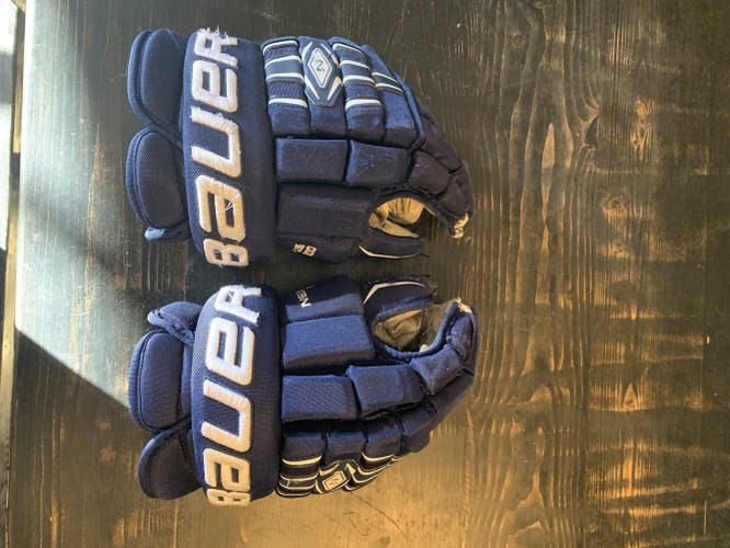 Navy Blue Used Bauer 15" Nexus 800 Gloves