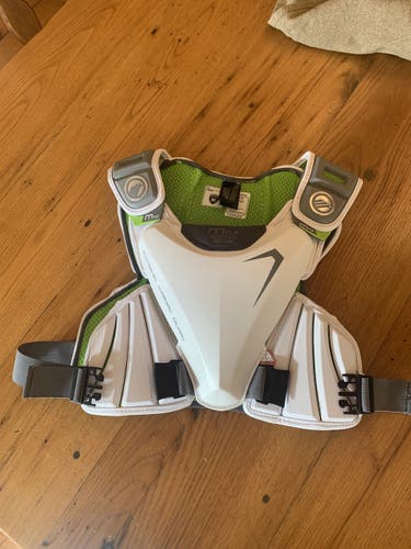 Used Medium Maverik Max Speed Shoulder Pads