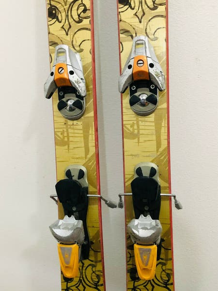 Volkl Gotama Downhill Skis 168 cm. Salomon 850 Bindings