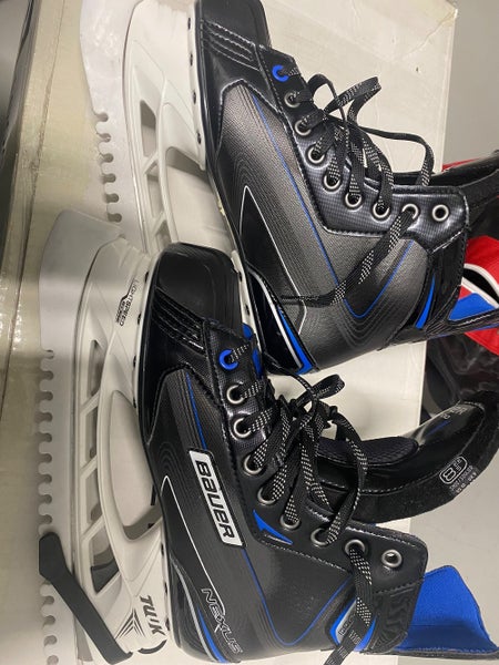 Senior Bauer Extra Wide Width Size 8.5 Nexus 2700 Hockey Skates