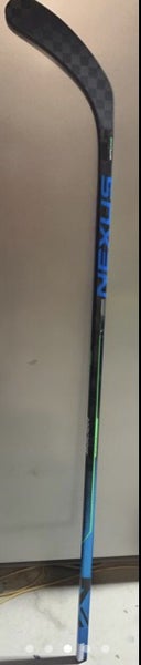 Senior Right Handed Mid Pattern Nexus Geo Hockey Stick