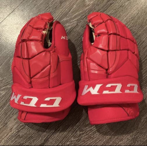 HGP14 Gloves Senior Pro Stock