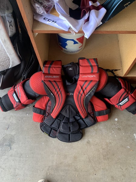Bauer Vapor 2.9 intermediate goalie chest protector