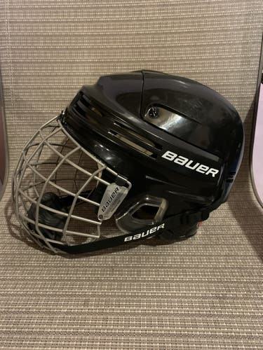 Black Bauer 4500 Hockey Helmet With Cage Large
