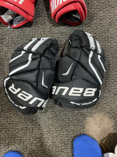 Black Junior Bauer 13"  Vapor matrix pro Gloves