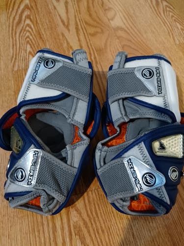 Arm Pads New Medium Maverik Rome
