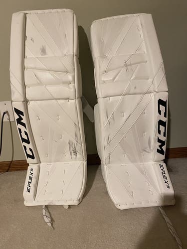 CCM Eflex5 Pro Goalie Pads