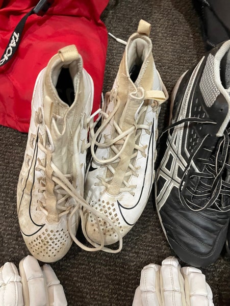 White Adult Molded Cleats High Top