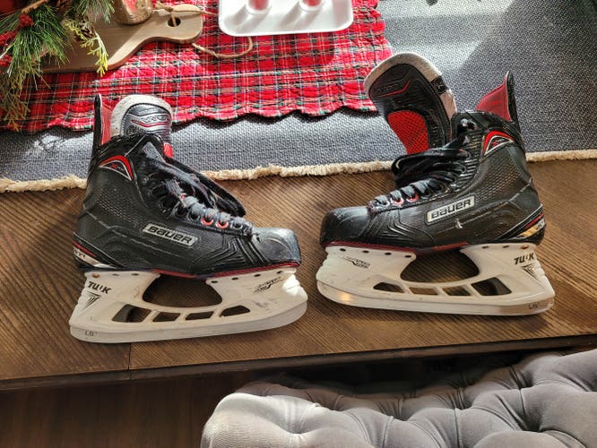 Hockey Skates Senior Used Bauer Vapor X700 Regular Width Size 7.5