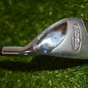 Tour Edge 	Moda 	6 Hybrid 	Right Handed 	36.5"	Graphite	Ladies 	New Grip