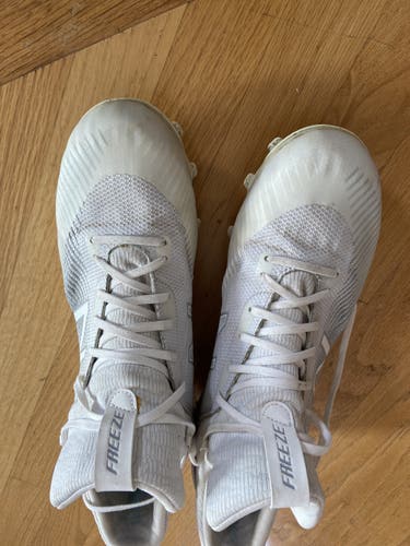 White Adult Used Unisex Size 12.5 (Women's 13.5) Molded Cleats New Balance High Top Freeze