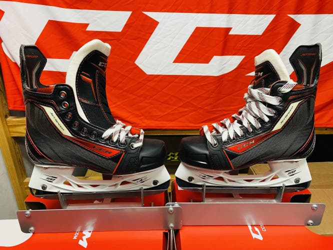 Hockey Skates Junior New 2015 CCM Jetspeed 4.0 SB Regular Width Size 4