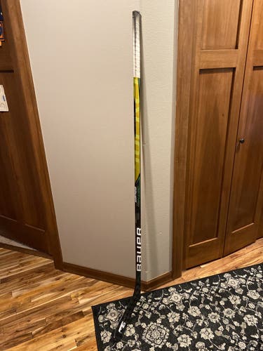 Slightly Used Bauer SR Ultra Sonic RH p28 70 flex