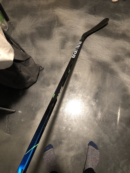Senior Right Handed Nexus Geo Hockey Stick