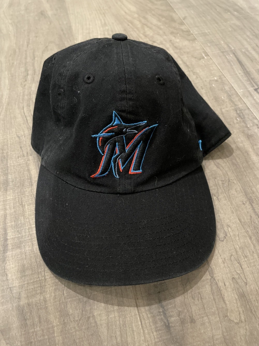 47 Men's '47 Black Miami Marlins Franchise Logo Fitted Hat