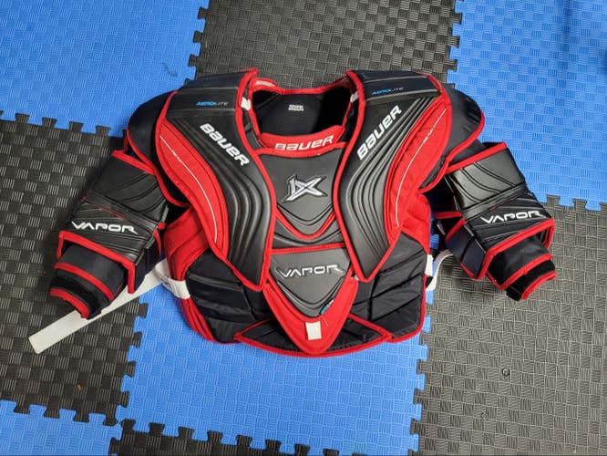 Used Bauer Vapor 1X Sr. M chest protector