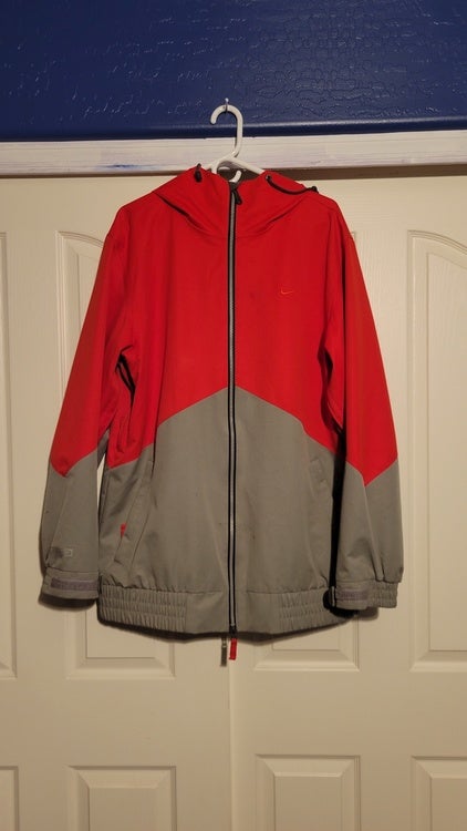 nike snowboarding jacket