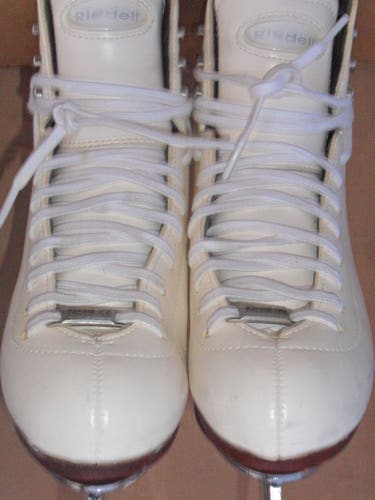 RIEDELL Ladies TS Figure Ice Skates size 3