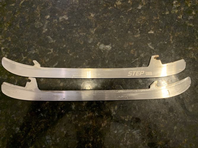 Step Steel 280 Skate Blades -  CCM Speedblade XS