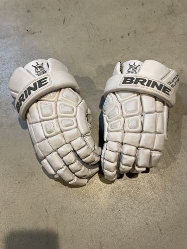 White Used Player's Brine 13" Clutch Elite Lacrosse Gloves