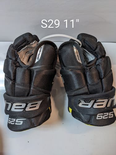 Black Gloves New Junior Bauer Supreme S29 11"