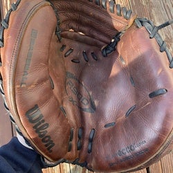 Brown High School/College Catcher's 32.5" A900 Baseball Glove
