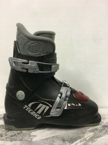 Used Kid's Size Mondo 19 & mondo 19.5 (235-244mm) Ski Boots Tecnica