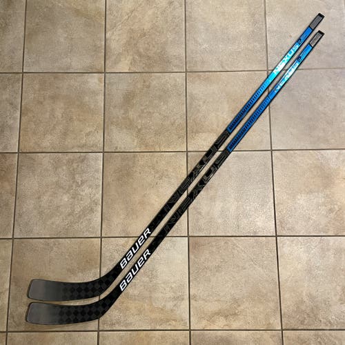 New! Pair of Pro Stock Bauer Nexus 1N Sticks RH P92 87 Flex